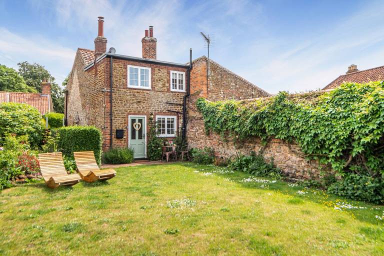 Cottage with grill & garden in Hunstanton