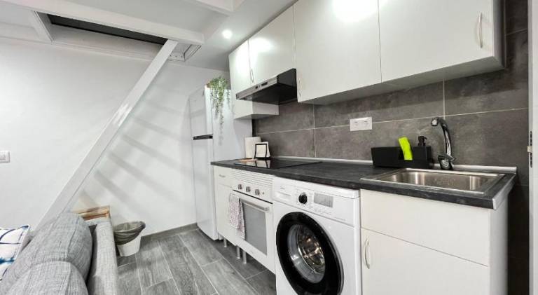 Charming rental apartment with patio | Pets are welcome — photo 2