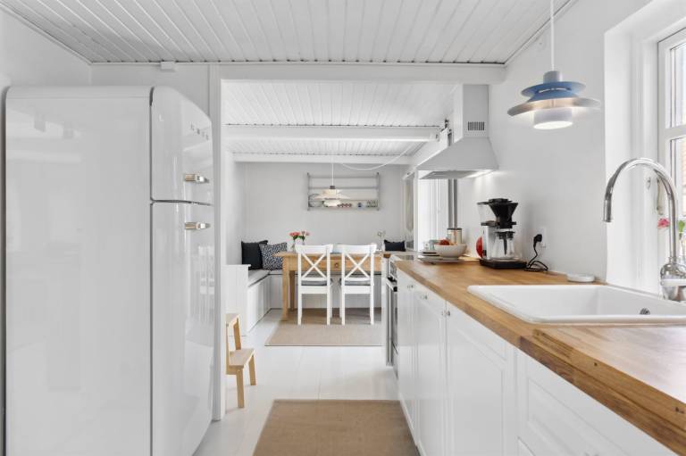 Child-friendly pleasant vacation home with garden, barbeque & terrace | Pets allowed — photo 4