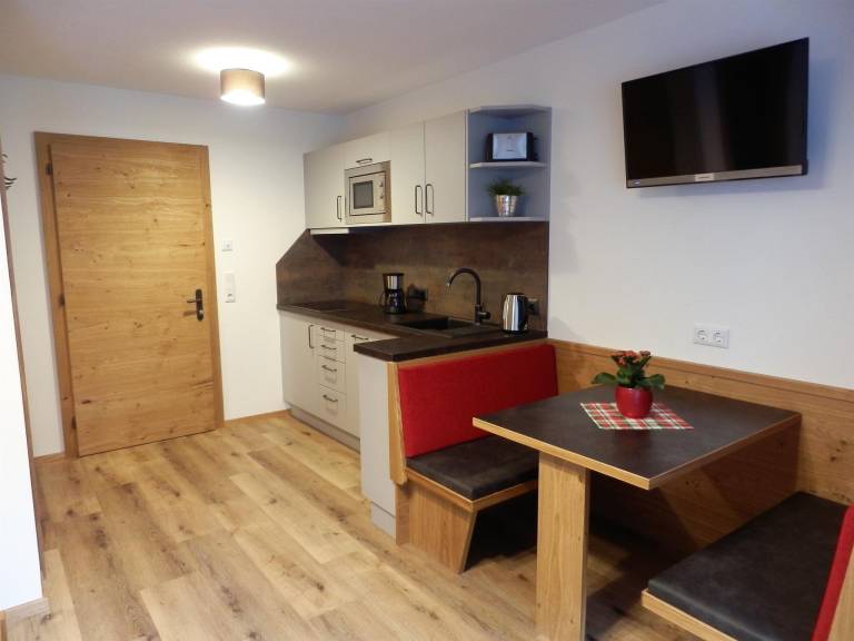 Ferienwohnung in Flirsch für max. 2 Personen Ferienwohnung in Flirsch für max. 2 Personen