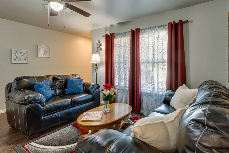 Cozy Norman Home: 4 Mi to Oklahoma University! — photo 4