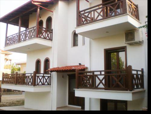 Hotel Sarandos — photo 2