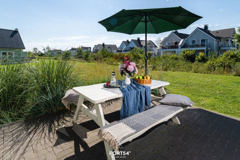 Cliff - Infrared sauna, terrace, fireplace, parking, free pets allowed in Flensburg