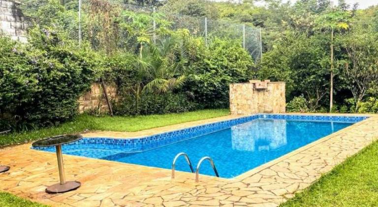 Vacation home with pool in Atibaia