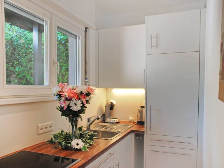Rental apartment with grill, garden & pool | Nature view — photo 5