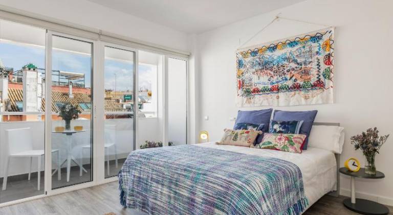 Pop Art, Apartamento de Diseno en Arenal 303 con terraza in Seville