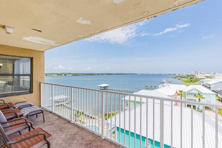 Compass Point 610 Dog Friendly Waterfront Pool Docks My Beach Getaways — photo 5