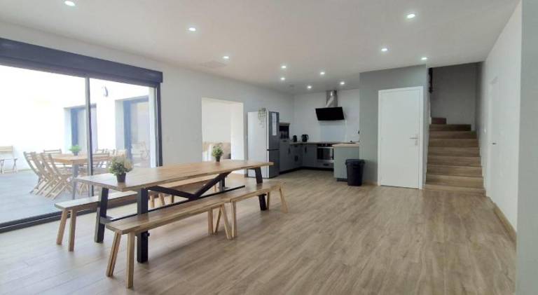 Apartment with terrace — photo 4