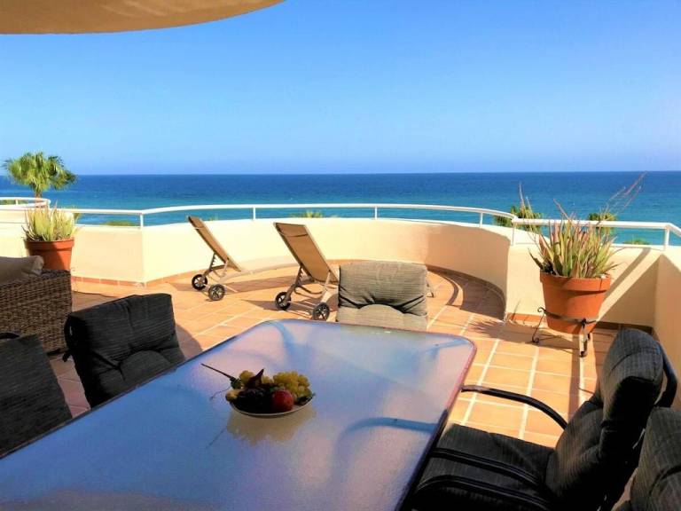 Vacation home with terrace in Estepona