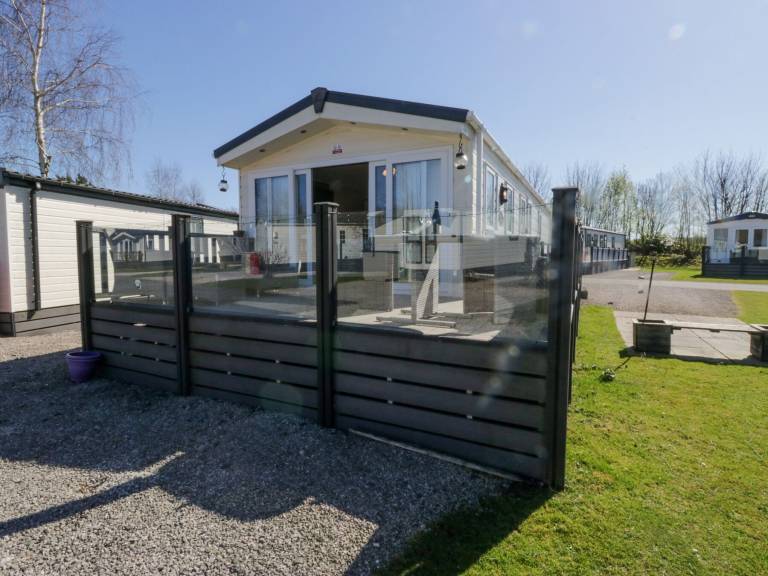 Cottage Warton
