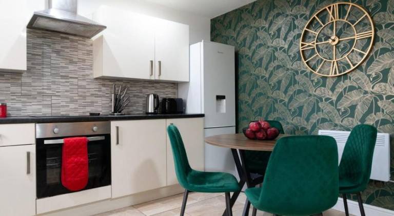 Apartment | Next to Cardiff Castle | Pets are welcome — photo 5