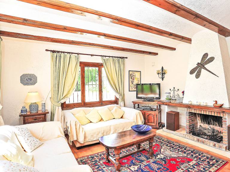 Fully equipped beautiful vacation home with private pool, garden & grill | Pet-friendly — photo 4