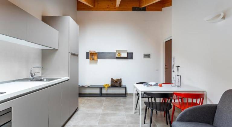 Serviced apartment with yard | Pets are welcome — photo 5