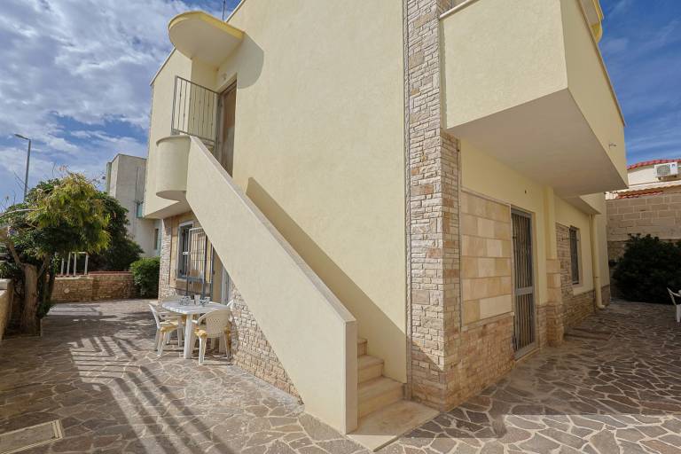 Children-friendly beautiful vacation home with barbeque & yard | Beach view | Close to the beach | Dogs allowed — photo 4