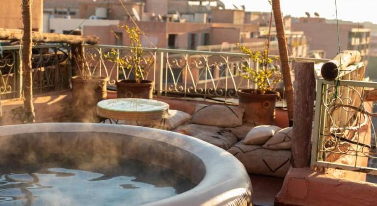 Holiday apartment with BBQ, garden & terrace — photo 4