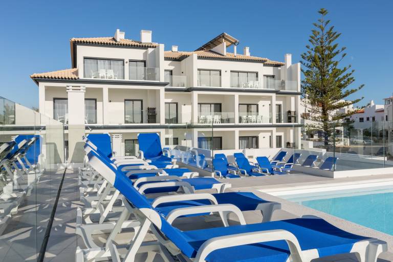 Correeira Luxury Residence T2 H - Albufeira, Pools, Wifi, Bbq, Beach — photo 3