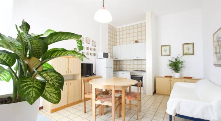 Rental apartment with terrace & pool | Next to the beach | Pet-friendly — photo 2