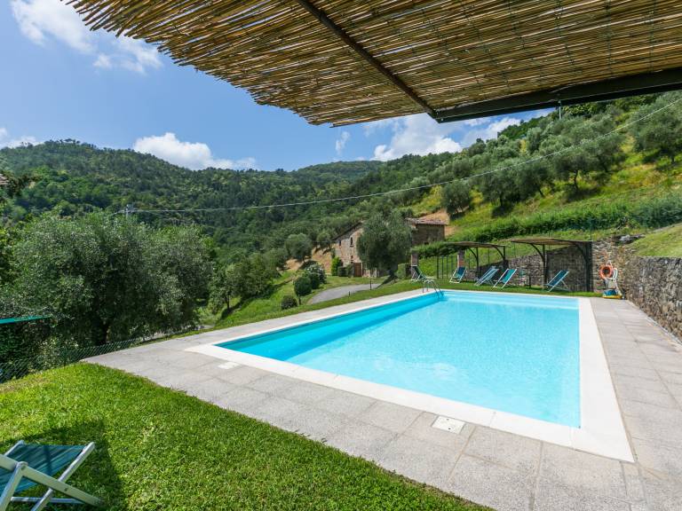 Podere Cima a Zano /Apt. Tinaia in Pescia