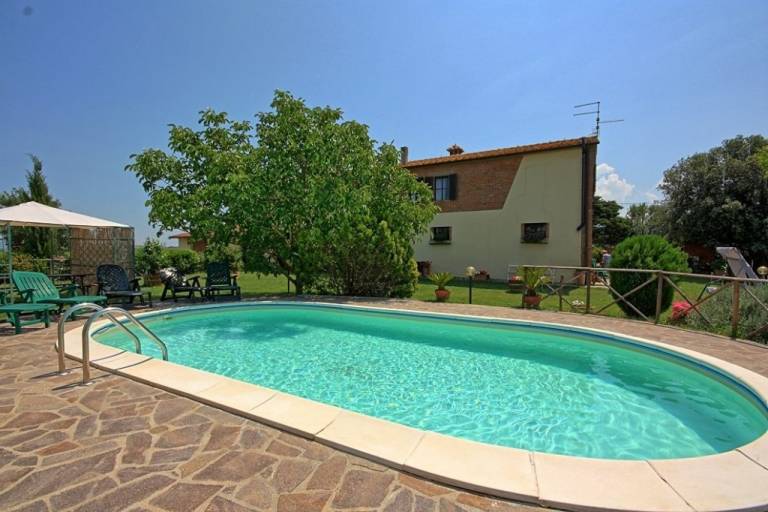 Children-friendly villa with private pool & garden | Dogs allowed — photo 2