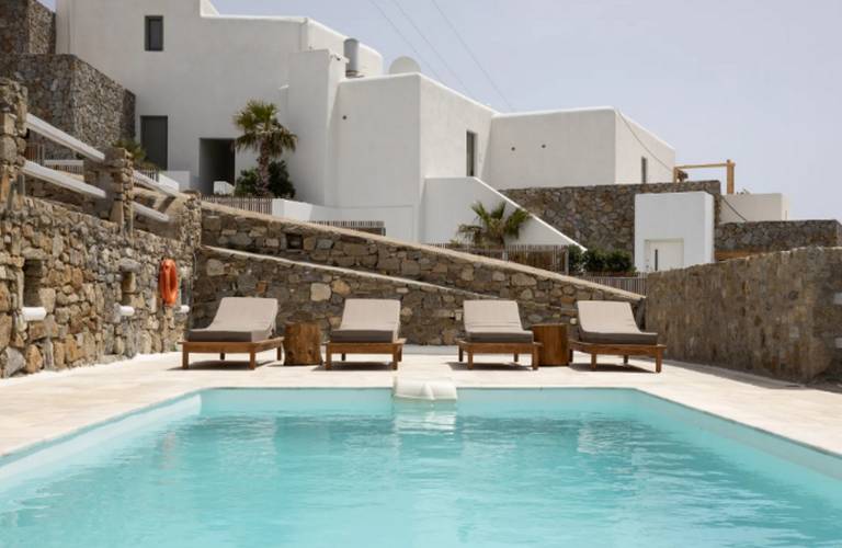 Child-friendly nice villa with garden, private pool & fast internet | Pet-friendly — photo 2