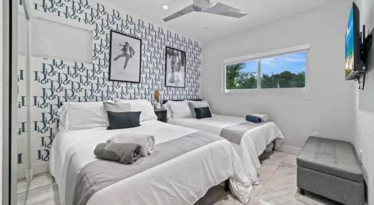 Casa Dior Waterfront Pool Beach — photo 2
