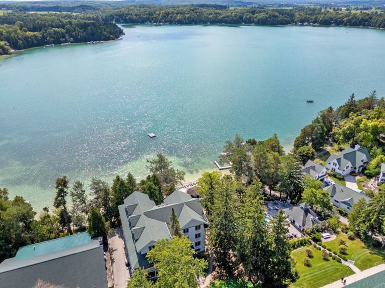 Condo Elkhart Lake