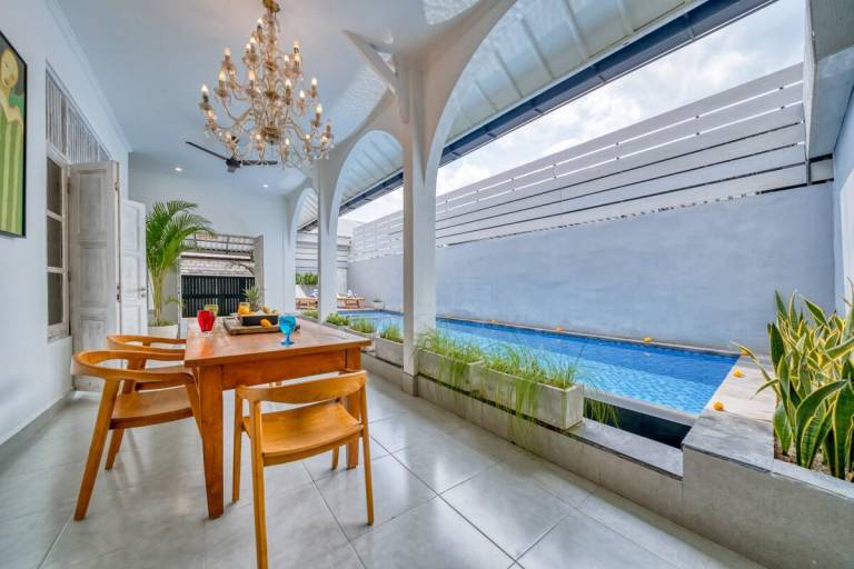 Villa with yard, terrace & private pool | Perfect for remote work | Pet-friendly — photo 3