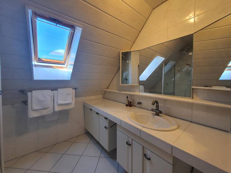 Holiday apartment with sauna & yard — photo 2