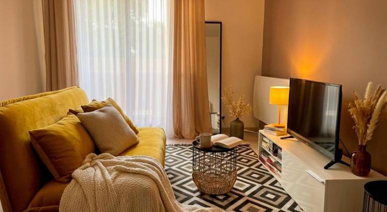 Apartment with BBQ & terrace in Albi