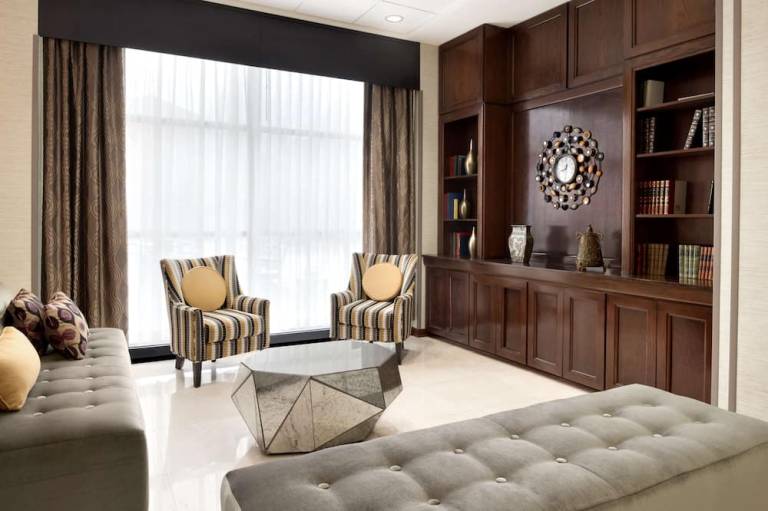 DoubleTree by Hilton Milwaukee Brookfield