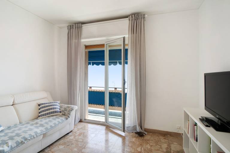 Holiday Apartment 'Margherita' with Sea View, Balcony & Wi-Fi — photo 5