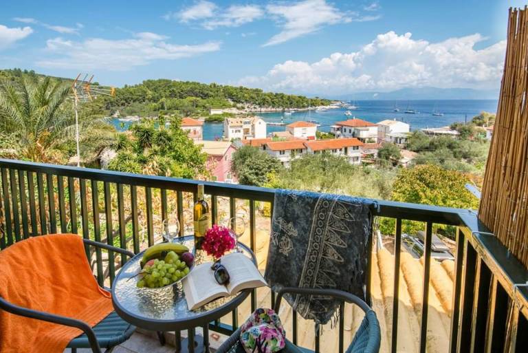 Child-friendly apartment with garden | Sea view | Dogs allowed in Paxos