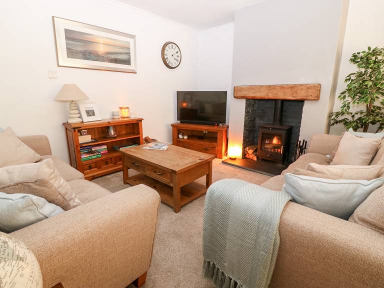 Children-friendly nice cottage with hot tub, garden & BBQ | Pet-friendly — photo 4