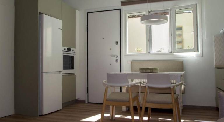 Holiday apartment with patio — photo 4