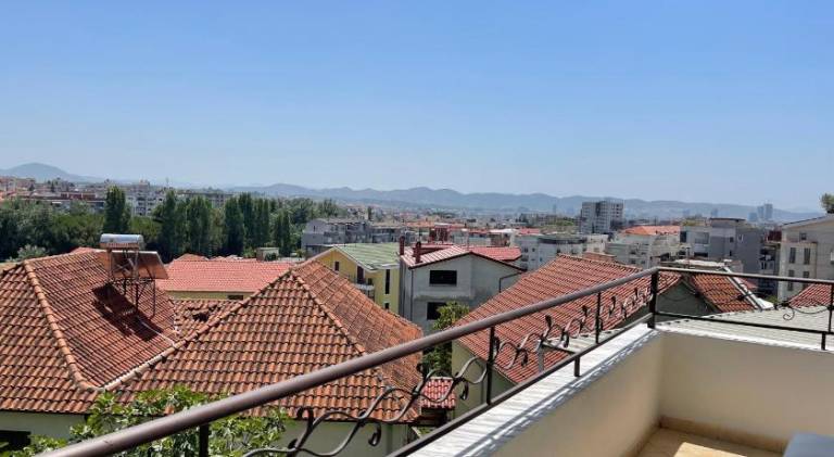 Private Rooms 2 - City & Mountain Views & Free Parking & WiFi — photo 3