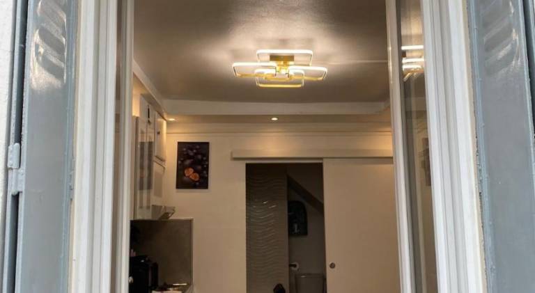 Rental apartment with jacuzzi — photo 4
