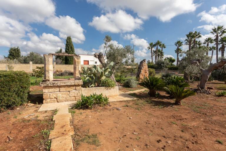 Family-friendly vacation home with yard & BBQ | Sea view | Pets allowed — photo 2