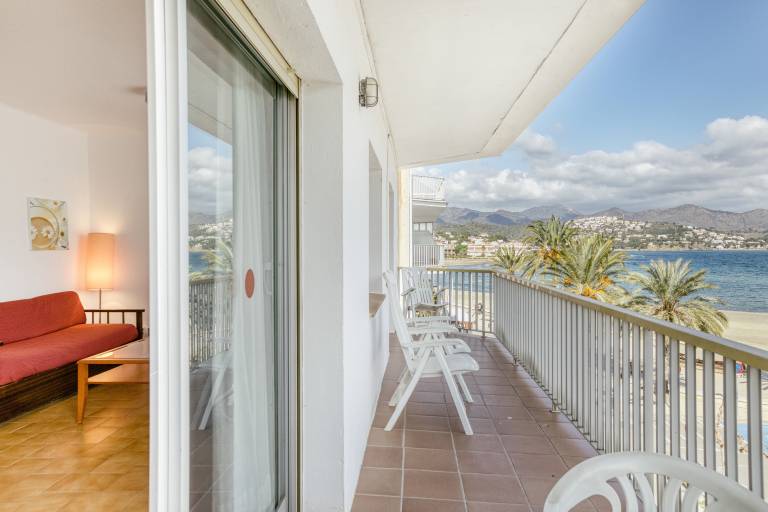 Apartment 'Mediterranean View 2-1' close to the Beach with Balcony & Wi-Fi — photo 2