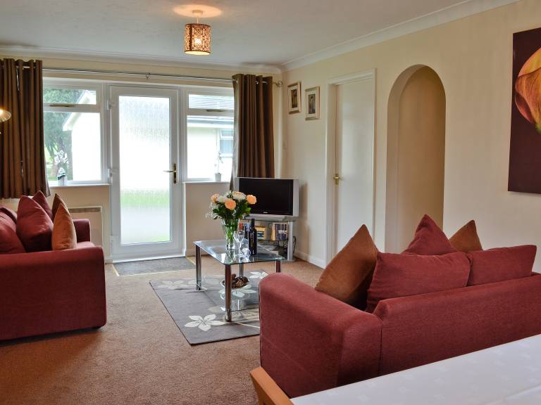 Family-friendly beautiful cottage with garden | River view | Dogs allowed — photo 3