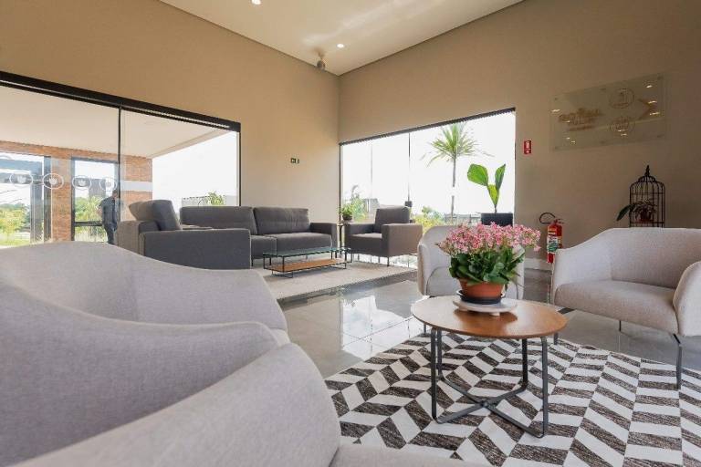 Royal Tulip Holambra