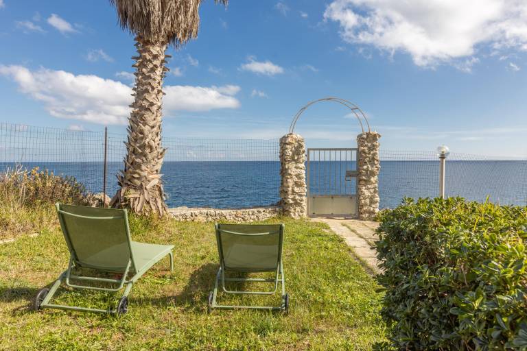 Apartment with barbeque & garden | Sea view — photo 2