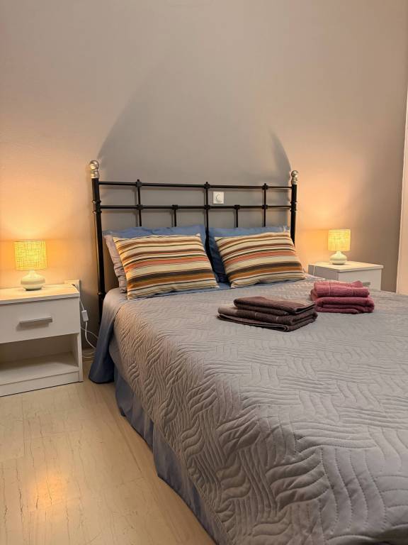 Apartment with garden & patio | Mountain view — photo 4