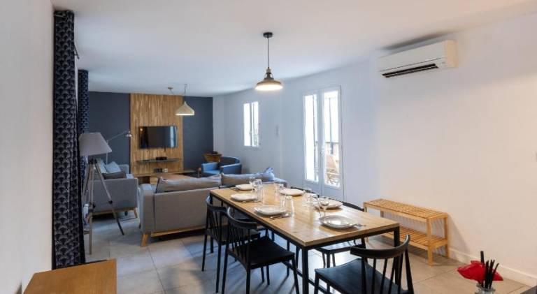 Charming rental apartment | Next to Popes' Palace | Good for workation | Pets allowed in Avignon