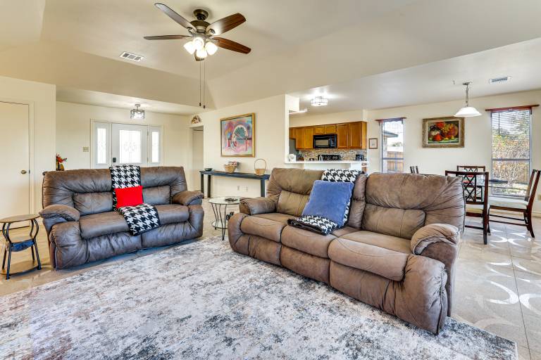Family Home w/ Games & Fenced Yard in San Antonio! — photo 5