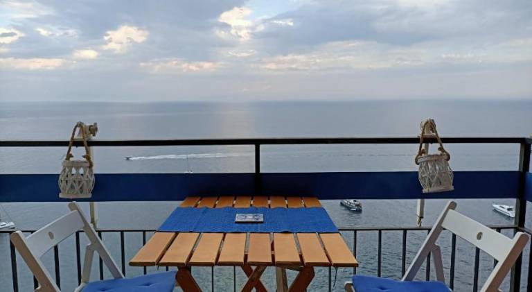 Charming holiday apartment | Pets allowed in Salerno
