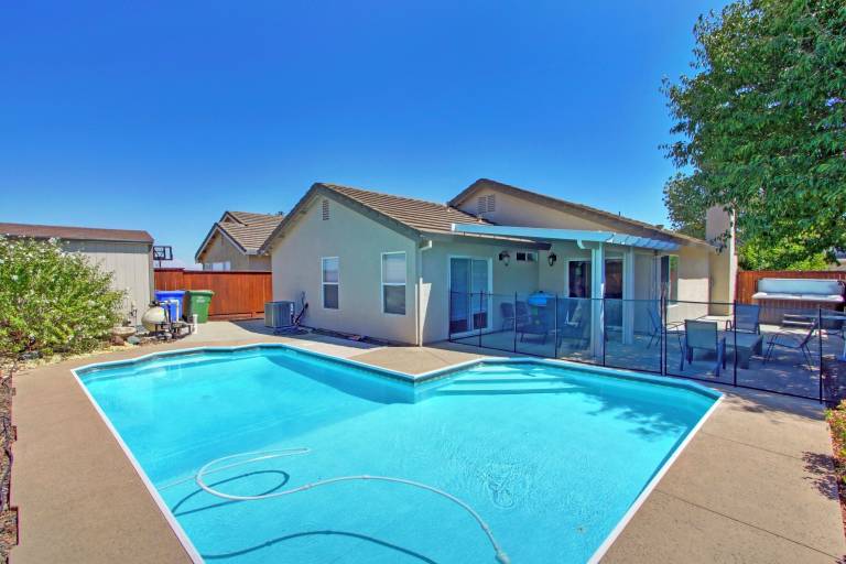 House Elk Grove