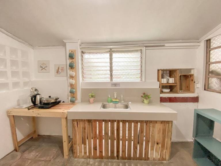 Bungalow | Suitable for remote work | Pet-friendly — photo 3