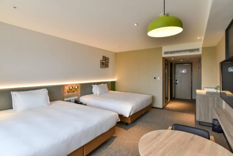 Holiday Inn Taoyuan Airport