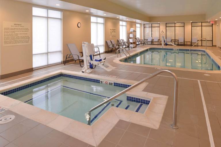 Hampton Inn Omaha/Midtown (Aksarben Area) — photo 2