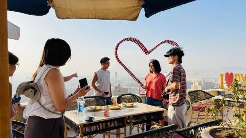 Serviced apartment with barbecue, hot tub & terrace | Suitable for remote work — photo 4